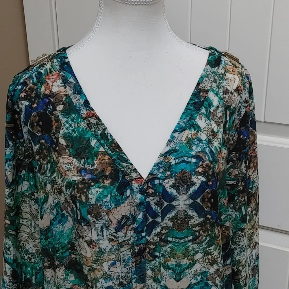 Zara Green Teal Blue Printed V-Neck Blouse - Picture 7 of 15